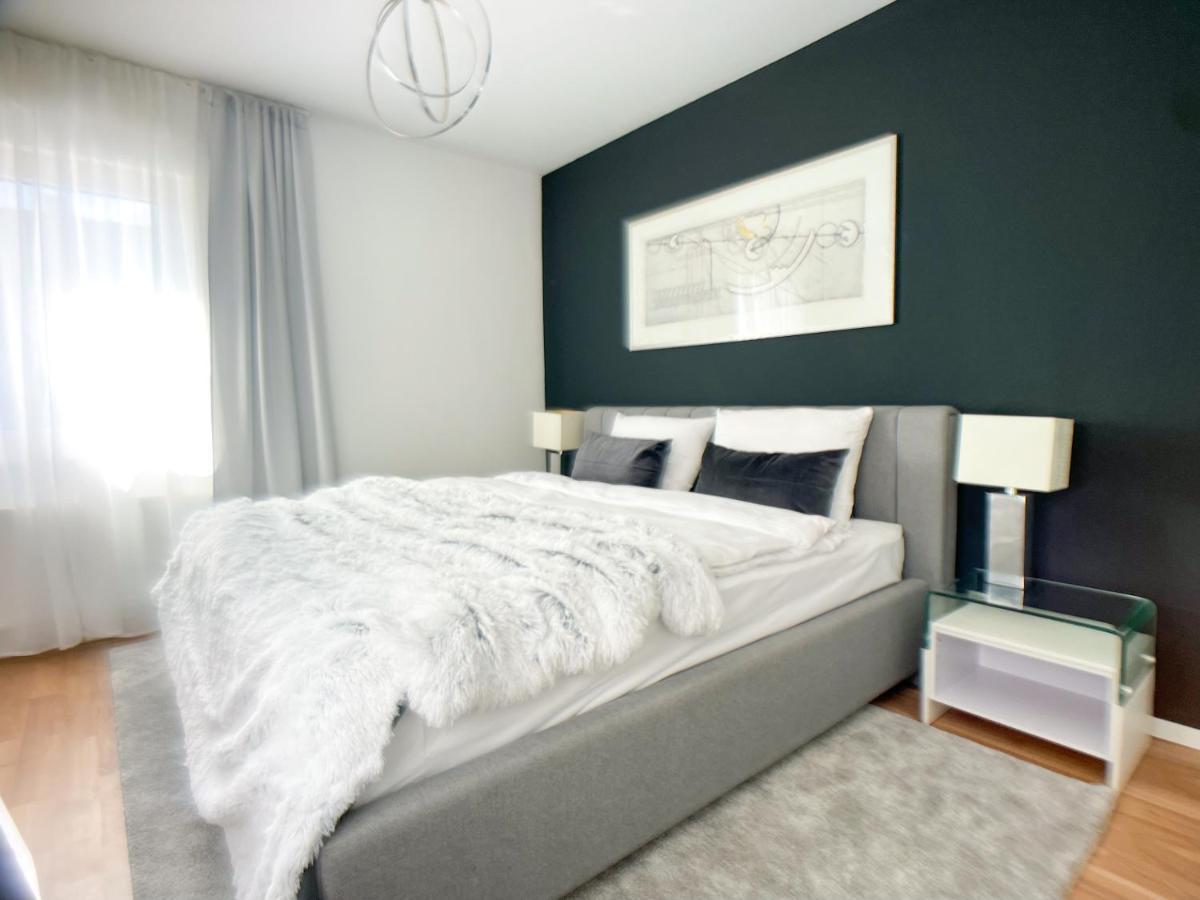 M-Style 02 Apartment Mit Balkon 24H Self-Check-In, Free Parking, Netflix Nuremberga Exterior foto