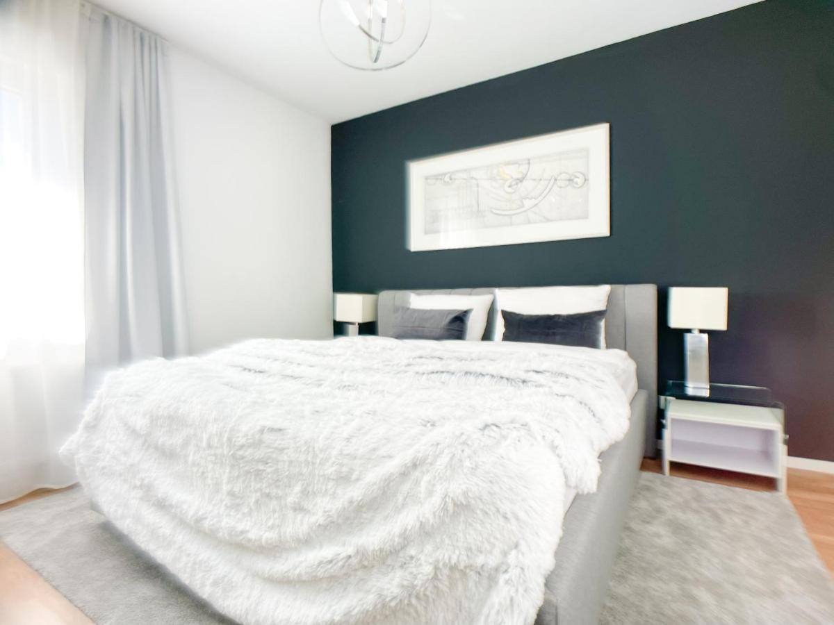 M-Style 02 Apartment Mit Balkon 24H Self-Check-In, Free Parking, Netflix Nuremberga Exterior foto